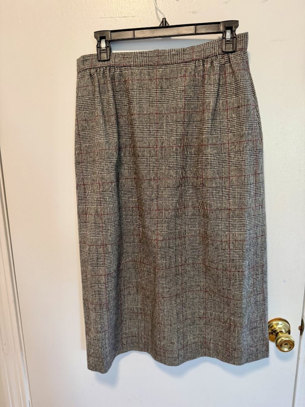 Gray Plaid Wool old money Vintage skirt